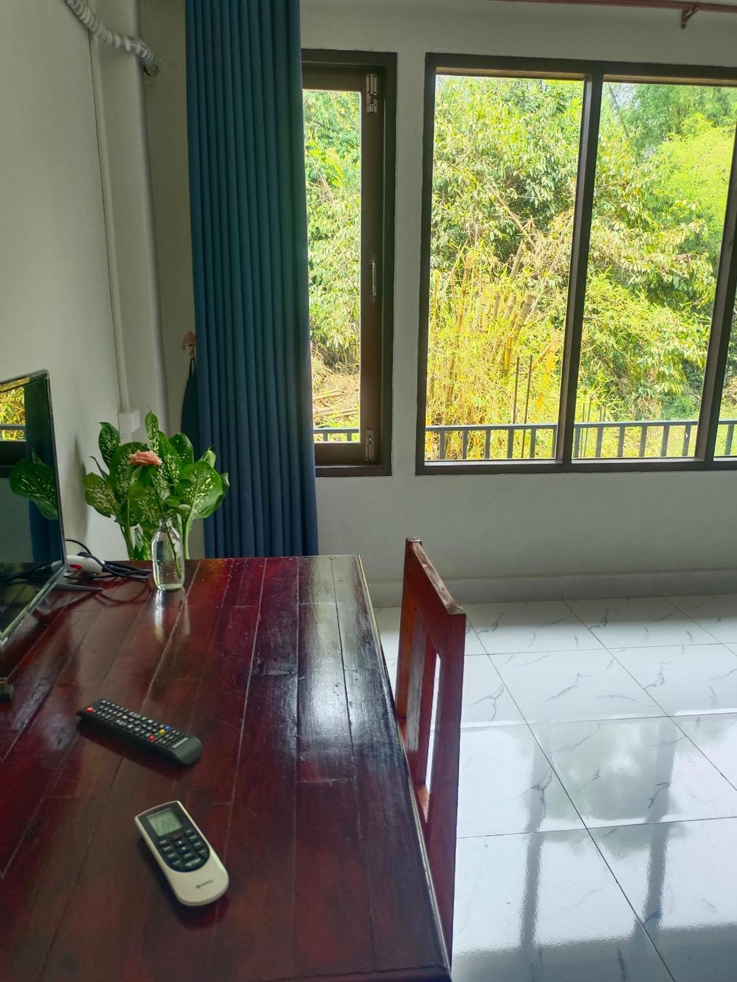 Vang Vieng Champa Hotel Exterior foto