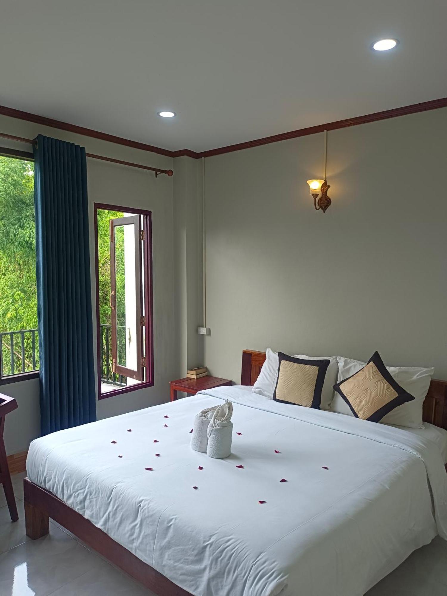 Vang Vieng Champa Hotel Exterior foto